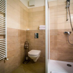 Отель Corvin Hotel Budapest Венгрия, Будапешт - 3 отзыва об отеле, цены и фото номеров - забронировать отель Corvin Hotel Budapest онлайн ванная фото 2