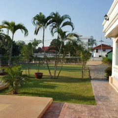 Отель East Shore Pattaya Resort