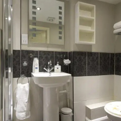 Отель Number 14 Guest House ванная фото 2
