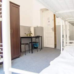 Hostel Franz Kafka Кровать в общем номере фото 4