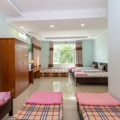 Отель Quynh Long Homestay 3* Кровать в общем номере с двухъярусной кроватью фото 2