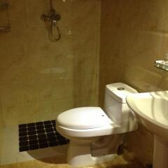 Beijing Yue Bin Ge Courtyard Hotel ванная