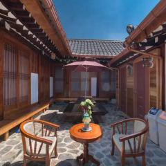 Отель Bibimbap Guesthouse балкон