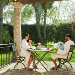 Отель QC Terme Roma SPA & Resort Италия, Рим - 1 отзыв об отеле, цены и фото номеров - забронировать отель QC Terme Roma SPA & Resort онлайн балкон