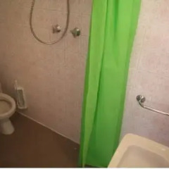 Отель Benvenuti Backpacker Hostel Италия, Римини - отзывы, цены и фото номеров - забронировать отель Benvenuti Backpacker Hostel онлайн ванная