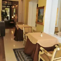 Rezime Crown Hotel питание