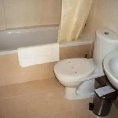Апартаменты Paschali Hills Apartments ванная