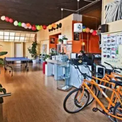 Отель Zebra Hostel Италия, Милан - отзывы, цены и фото номеров - забронировать отель Zebra Hostel онлайн спортивное сооружение
