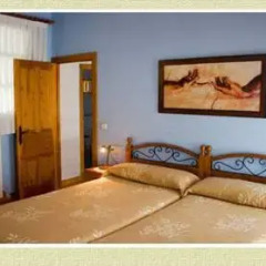 Отель Apartamentos Brisas del Deva Потес комната для гостей фото 3
