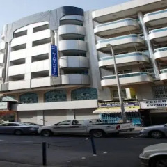 Miami Hotel парковка