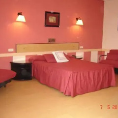 Hotel City House Torrelavega комната для гостей фото 5