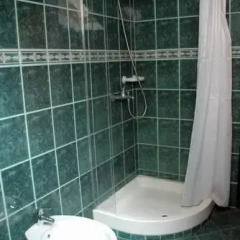 Chillton 2 Hostel ванная
