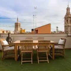 Отель Valencia Luxury Attics Ayuntamiento Валенсия