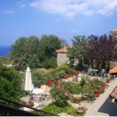 Molyvos Queen Apartments Lesvos Greece Zenhotels