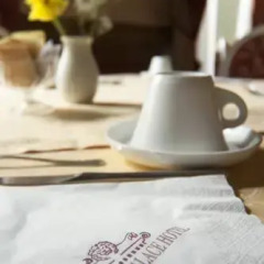 Cavaliere Palace Hotel Сполето в номере