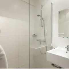 Апартаменты Kien Bed & Breakfast Studio's ванная