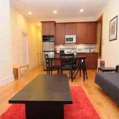 Апартаменты Lower East Side Apartment в номере