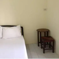 Отель Chart Guesthouse Бангкок комната для гостей фото 2