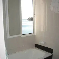 Отель Hostal Talamanca ванная фото 2