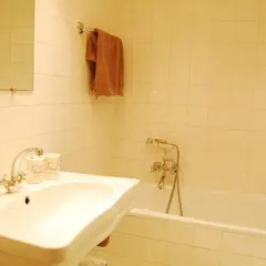 Отель Homiris Bed and Breakfast Бельгия, Брюссель - отзывы, цены и фото номеров - забронировать отель Homiris Bed and Breakfast онлайн ванная фото 2