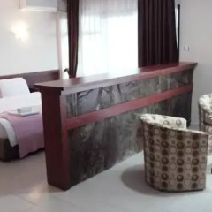 West Ada Inn Hotel в номере
