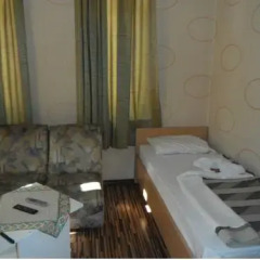 Отель Shans 3 Guest Rooms Болгария, София - отзывы, цены и фото номеров - забронировать отель Shans 3 Guest Rooms онлайн комната для гостей фото 3