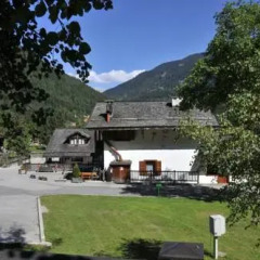 Отель Camping Parco Adamello Италия, Пинцоло - отзывы, цены и фото номеров - забронировать отель Camping Parco Adamello онлайн городской автобус