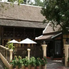 Отель Villa Lao Wooden House фото 2