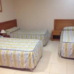Отель Hostal Aeropuerto комната для гостей