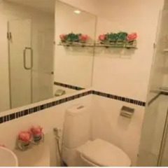 Отель K-House Sukhumvit 71 Бангкок ванная