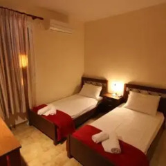 Отель Corfu Glyfada Menigos Resort сейф в номере