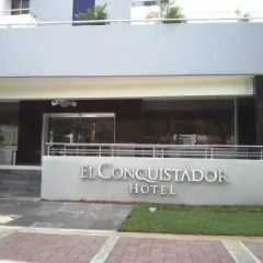 Hotel El Conquistador del Paseo de Montejo парковка