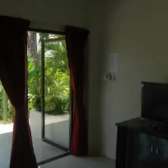 Апартаменты Phuket Wake Park Apartments комната для гостей фото 3