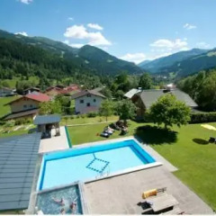 Отель Appartements Tannenhof балкон
