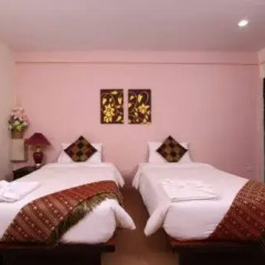 Отель Lucky Lek's Guesthouse комната для гостей фото 5