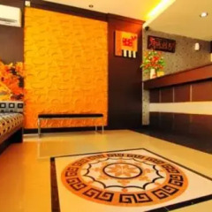 OYO 542 Majestiq Hotel сауна