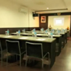 OYO 542 Majestiq Hotel