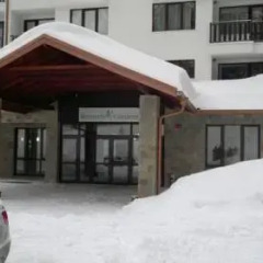 Отель Borovets Holiday Apartments Болгария, Боровец - отзывы, цены и фото номеров - забронировать отель Borovets Holiday Apartments онлайн парковка