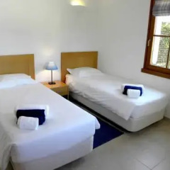Отель AlmaVerde Village & Spa сейф в номере