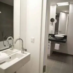 Отель INNSIDE by Meliá Dresden ванная фото 2