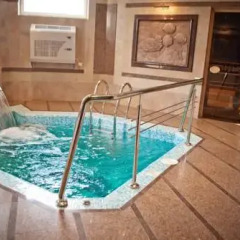 Charda Hotel бассейн