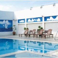 Отель Grand Continental Hotel Penang Малайзия, Пенанг - отзывы, цены и фото номеров - забронировать отель Grand Continental Hotel Penang онлайн бассейн фото 2