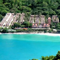 Отель The Royal Phuket Yacht Club пляж фото 2
