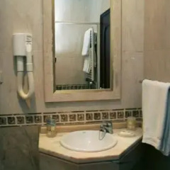 Отель Costa do Sol B&B ванная фото 2
