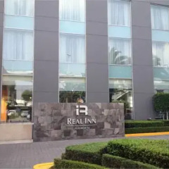 Отель Real Inn Perinorte Тлальнепантла-де-Бас бассейн фото 2