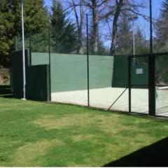 Отель Parador de Puebla de Sanabria спортивное сооружение