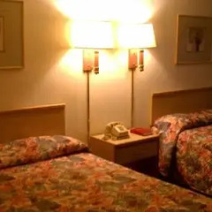 Отель Goodnite Inn and Suites комната для гостей фото 4