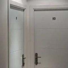 Отель Hostal Martinval сейф в номере