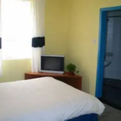 Отель Shanghai Le Tour Bailan Youth Hostel Китай, Шанхай - отзывы, цены и фото номеров - забронировать отель Shanghai Le Tour Bailan Youth Hostel онлайн удобства в номере фото 2