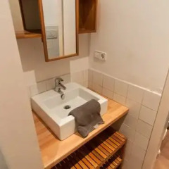 Отель Rent A Flat In Barcelona Poble Sec ванная